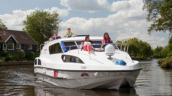 boat hire norfolk broads